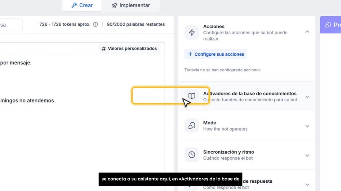 Se crea en «Agentes de IA», pestaña «Base de Conocimiento», y se conecta a su asistente aquí, en «Activadores de la base